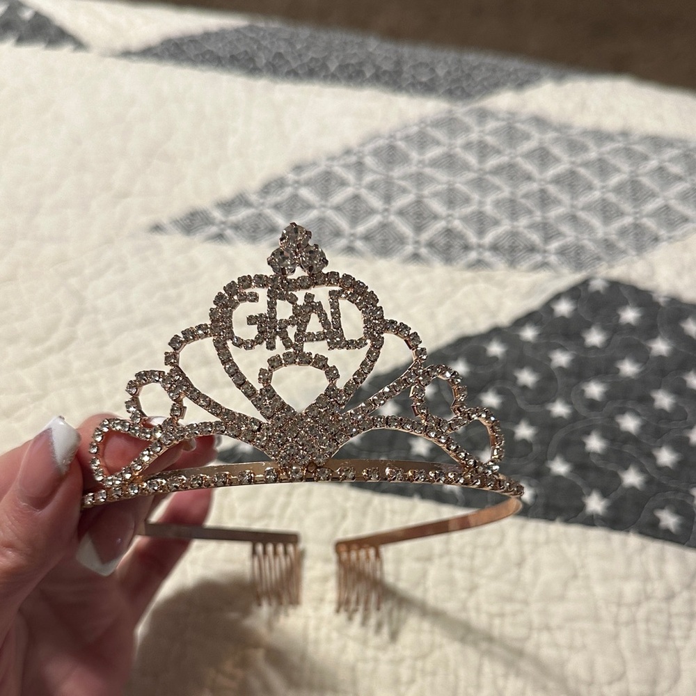 Sparkling Rhinestone Tiara for Graduation - Picture 5 of 5